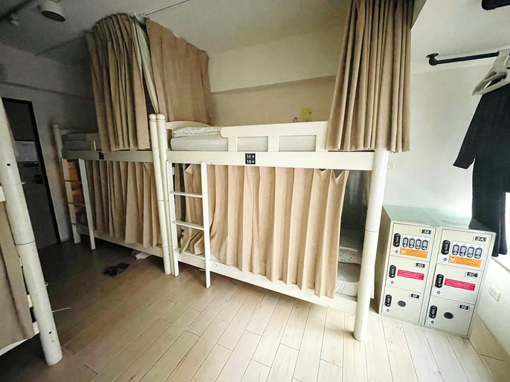 鴨家青年旅館 背包房