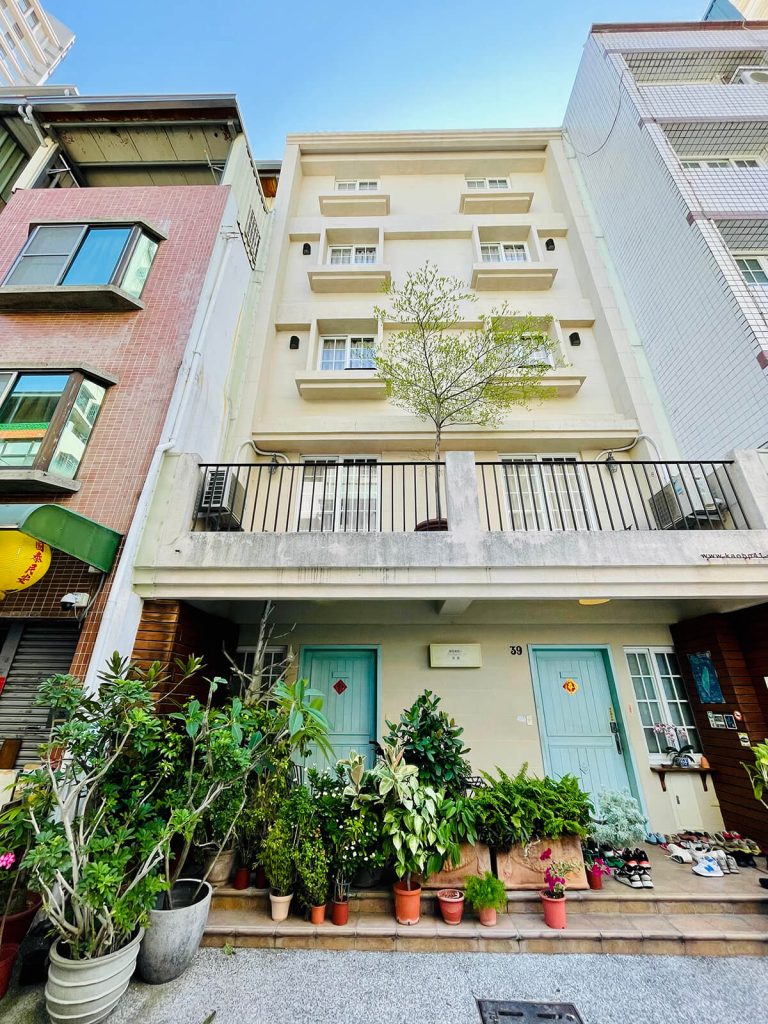 高雄便宜住宿 背包41青年旅館 建築外觀