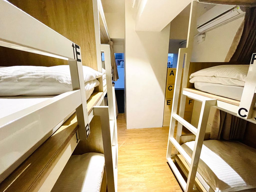 紙飛機高雄青年旅館 背包房