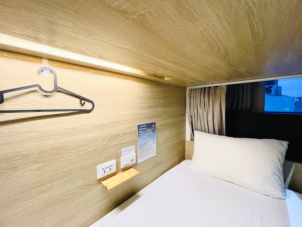 紙飛機高雄青年旅館 背包床位一應俱全